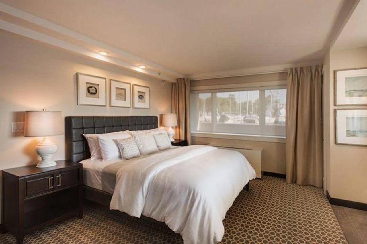 Fathoms Hotel & Marina Port Washington Екстер'єр фото