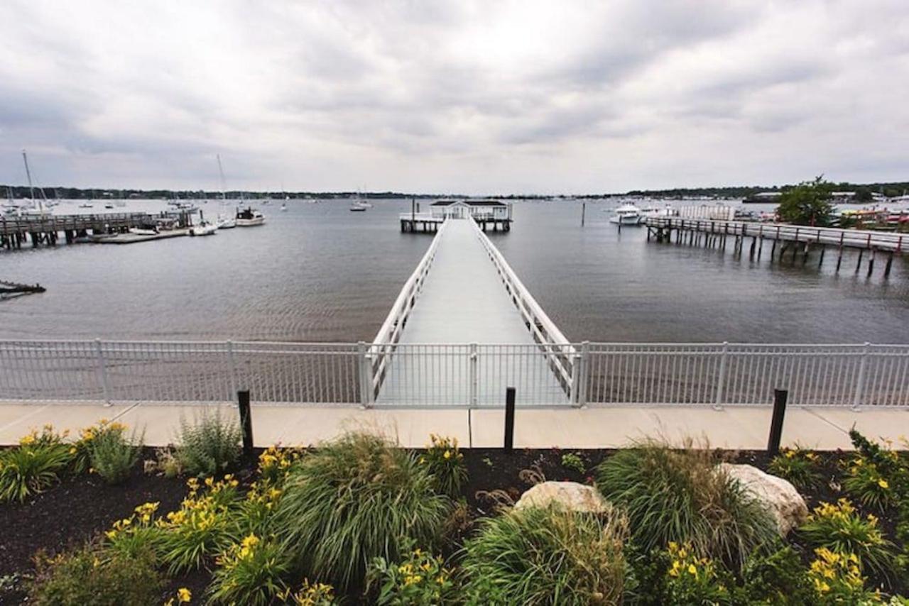 Fathoms Hotel & Marina Port Washington Екстер'єр фото