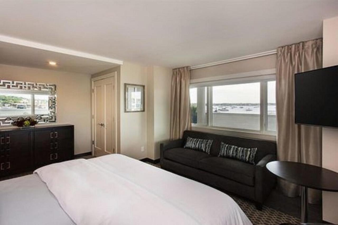 Fathoms Hotel & Marina Port Washington Екстер'єр фото